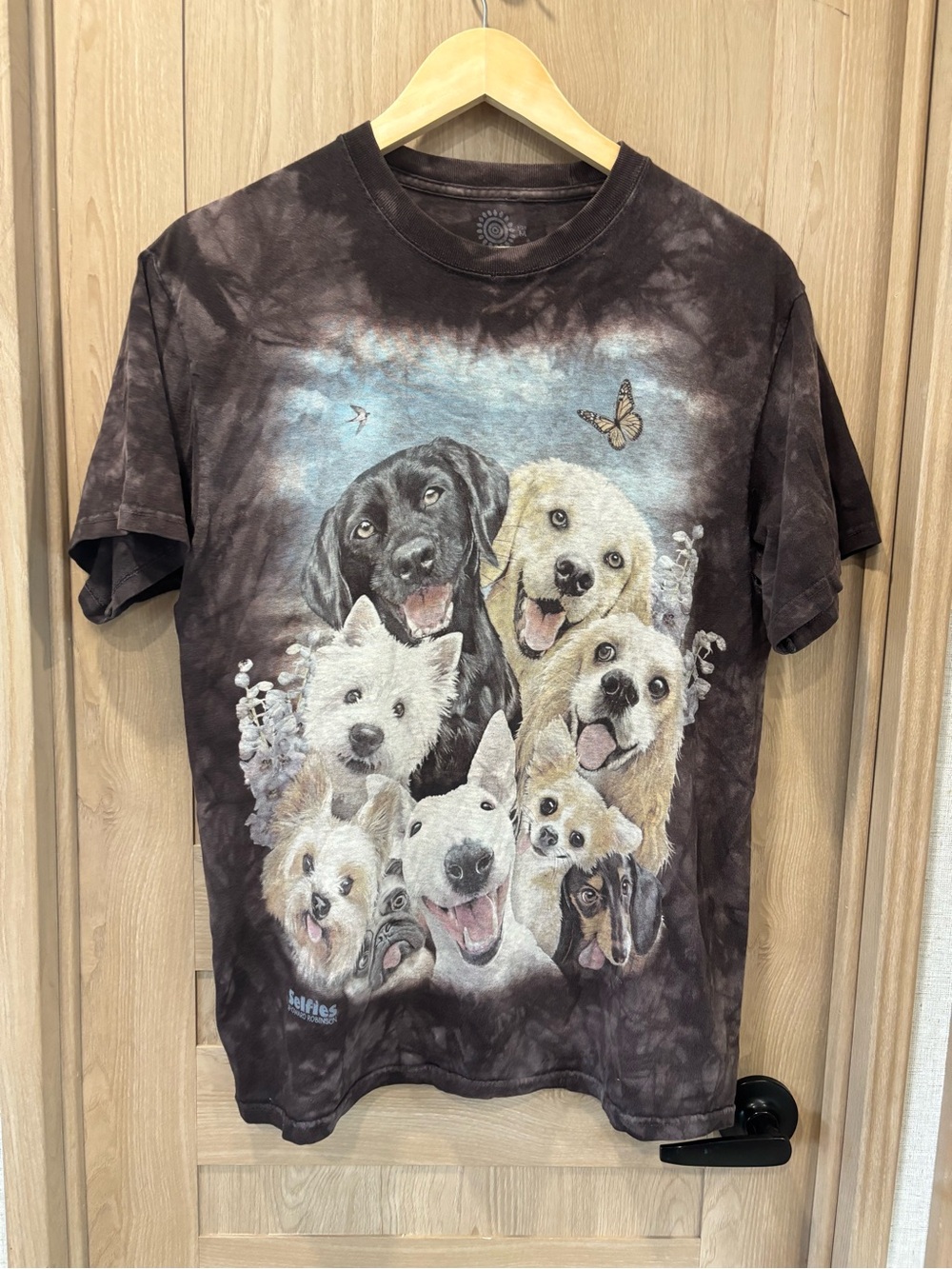 The Mountain T Shirt Dogs Size M Retriever Lab Weiner